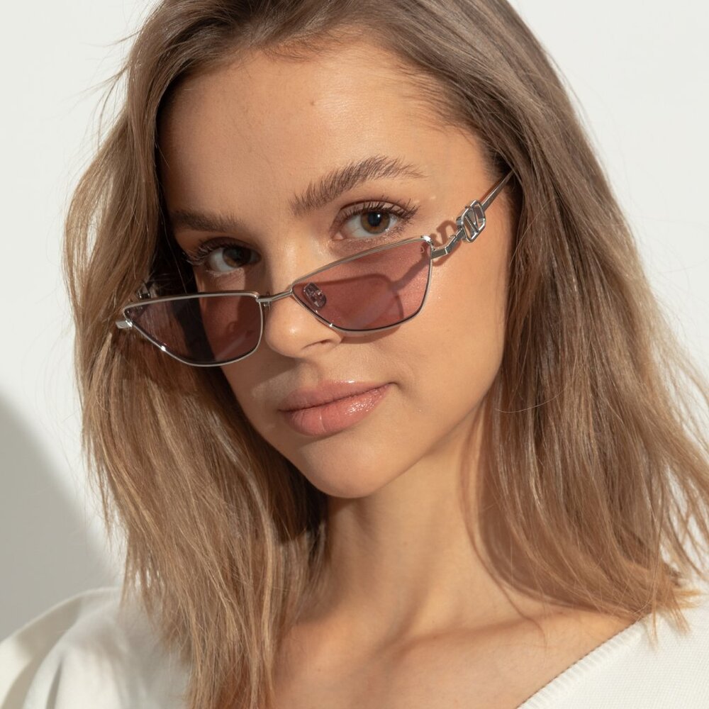NEW VALENTINO VLS-135C PINK SILVER CAT EYE SUNGLASSES VALENTINO